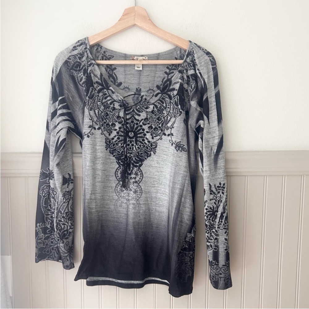 Y2K World Unity Medium Rhinestone Bling Black and Gray Long Sleeve Top